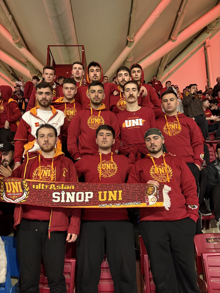 BU TAKIM BU SENE SÖKE SÖKE ŞAMPİYON!

#ultrAslanUNI