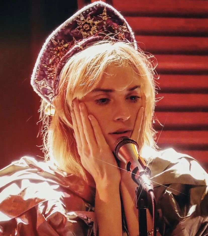 oʇı̣sǝnb!⚢🐛 tweet media