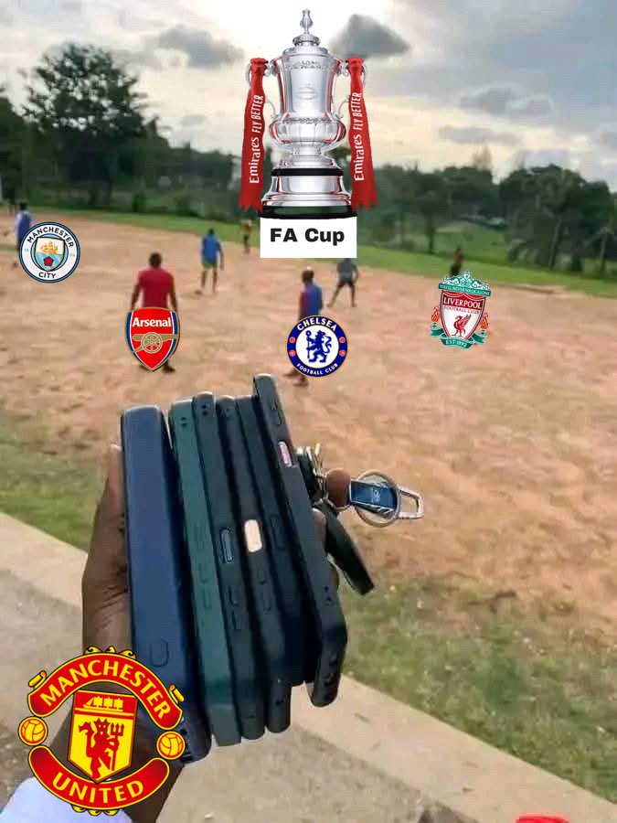 sleek999 tweet media