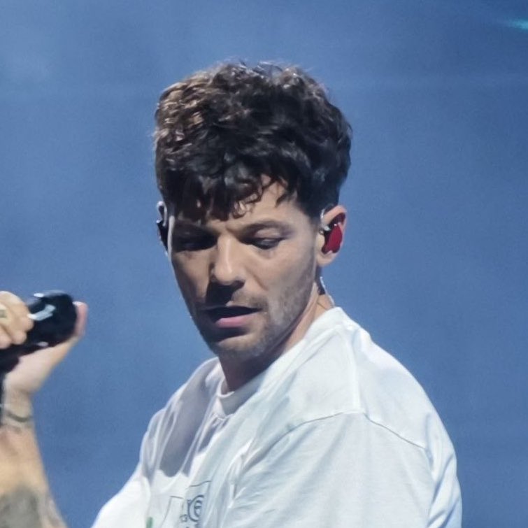 Ale𐙚🪩໑̣ ❀ tweet media