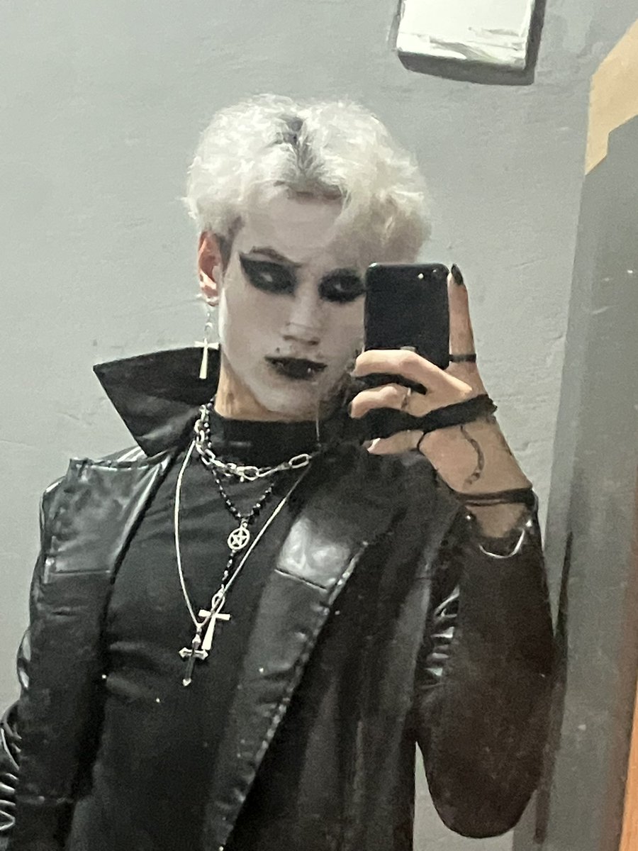 Necro Amante 🦇 tweet media