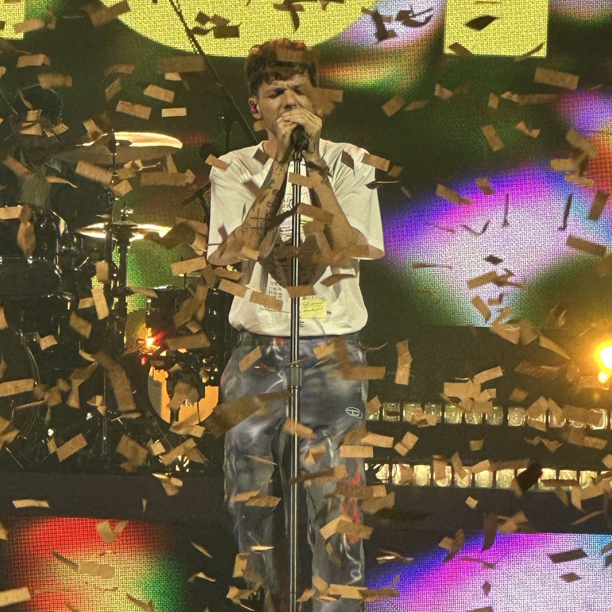 how did mia get here? 💋🪩 tweet media