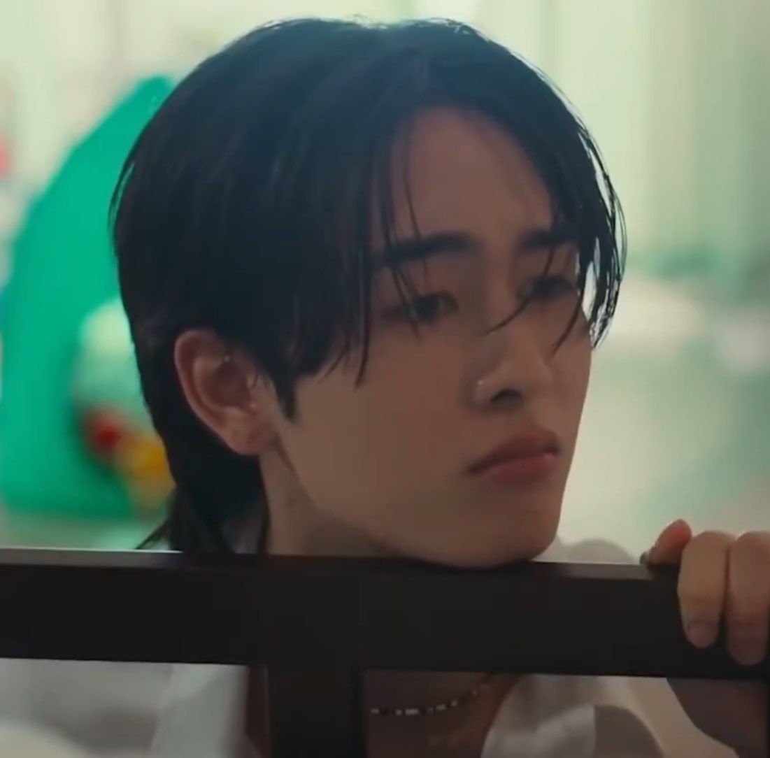 Trend for SANTA tweet media