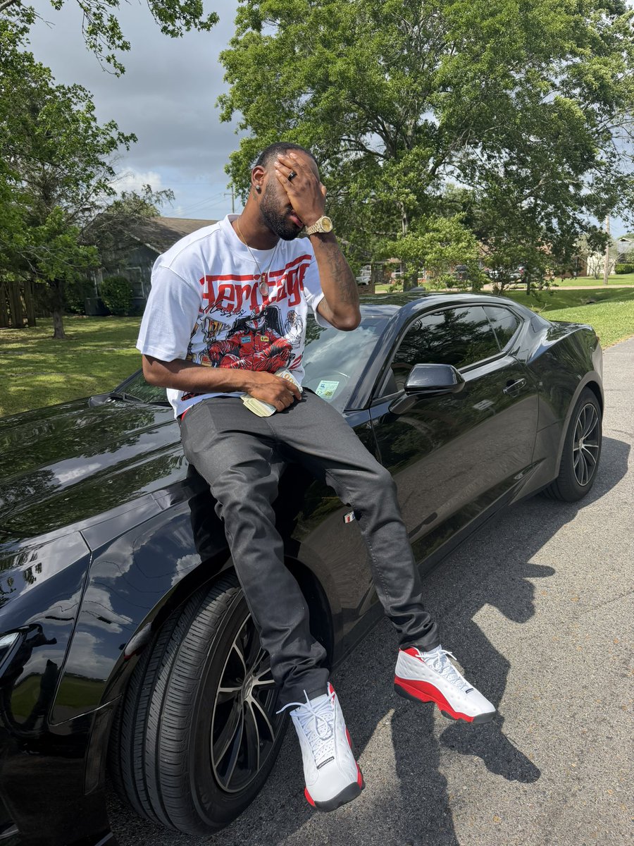 Doodie__2x's tweet photo. You a joke when you broke gotta show these niggas ain’t nun funny💯 #OVAEAST https://t.co/6YnGeNyCnF