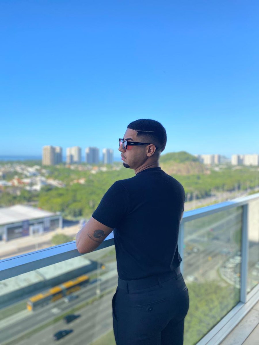 Dangeroussbibi's tweet photo. Dos stories pra cá 🥵😍 https://t.co/geGHLCriGR
