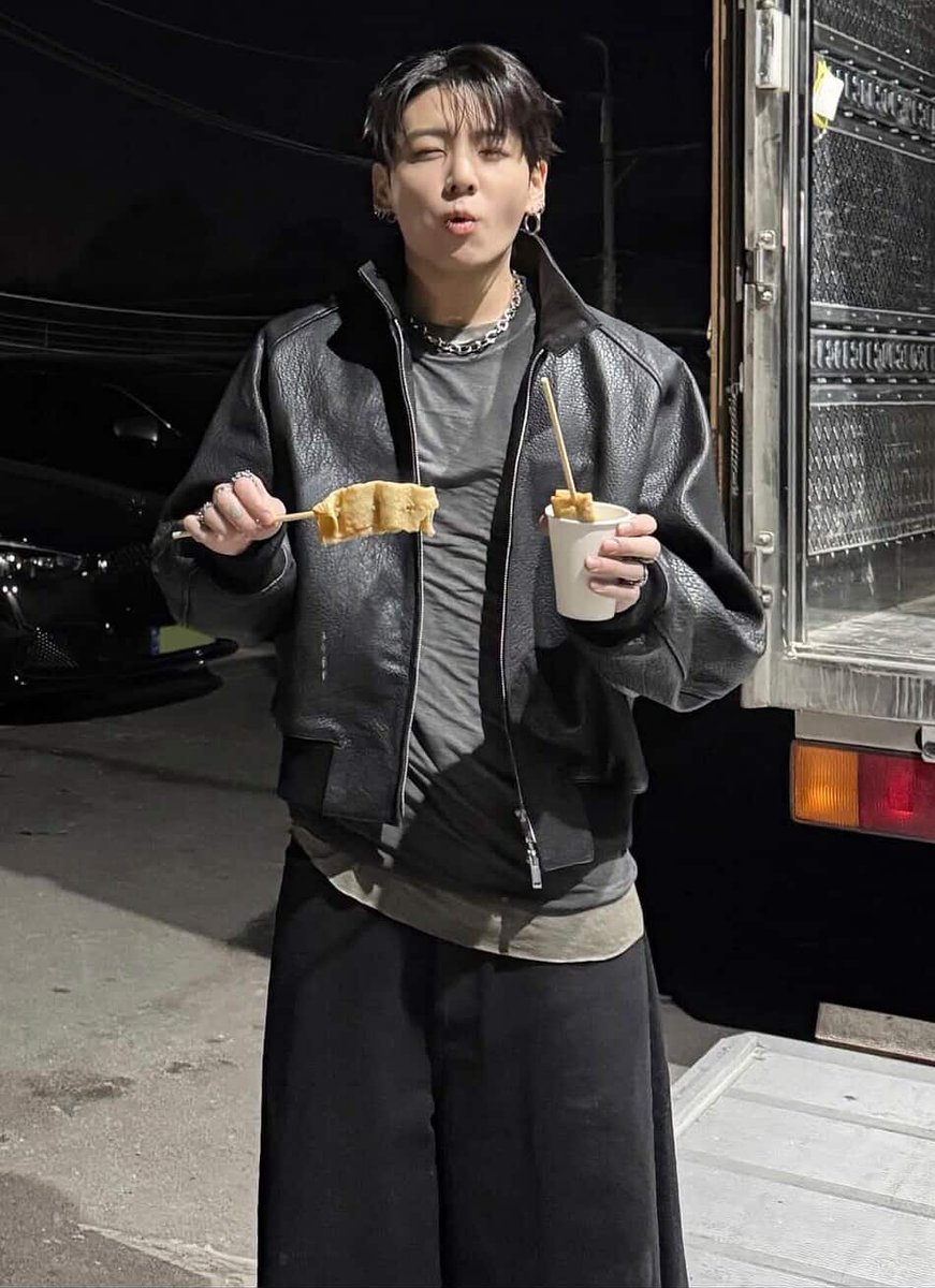 BTSARMY Kitchen & Bar⁷ (SLOW) tweet media