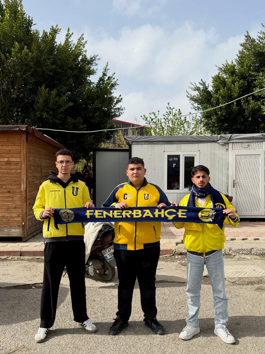 UFBIste's tweet photo. 1907 ÜNİFEB İskenderun Teknik Üniversitesi örgütlenmesi olarak FENERBAHÇE - Beşiktaş karşılaşması için İstanbul yolundayız
#Fenerbahçeninyolunda https://t.co/3VIxs0FZrv
