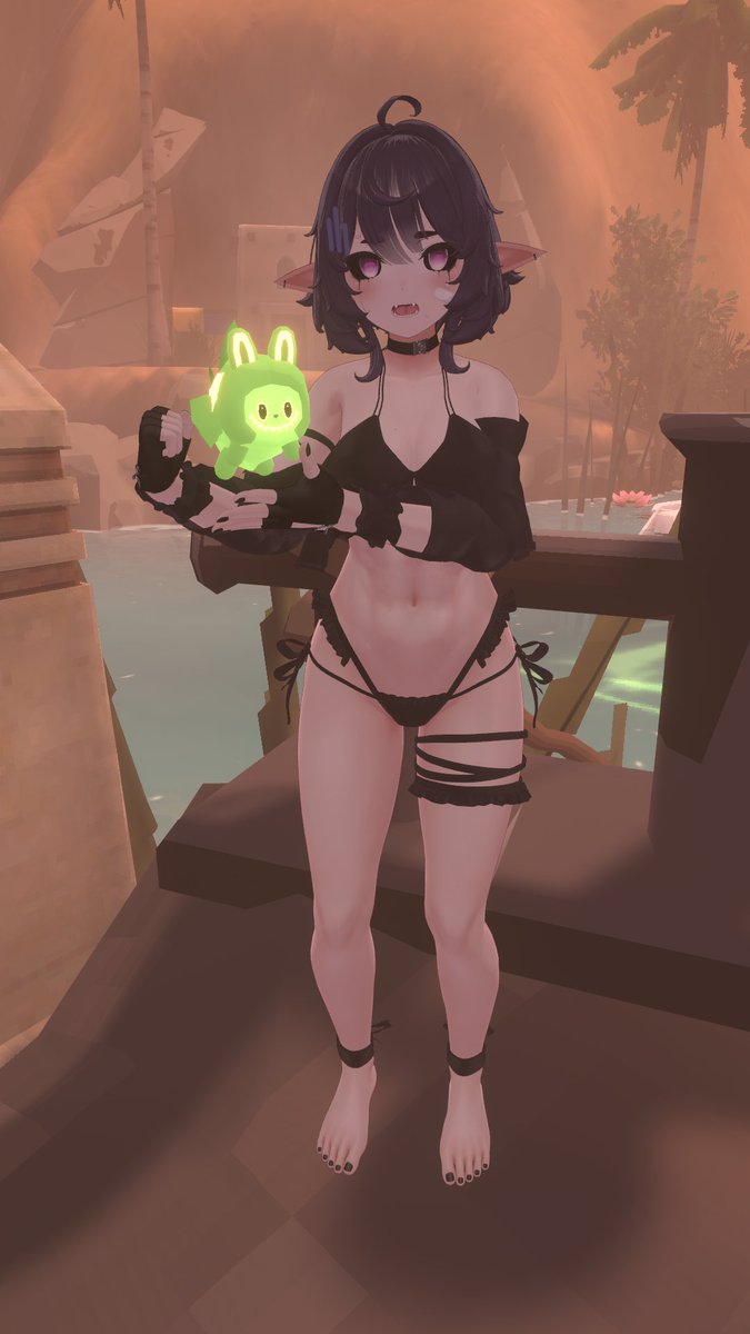 I was away for a month and a half and this fishing world came out in #vrchat caught this freaky ah #fish with my buddy <a href="/Asteroids74/">Asteroids</a>