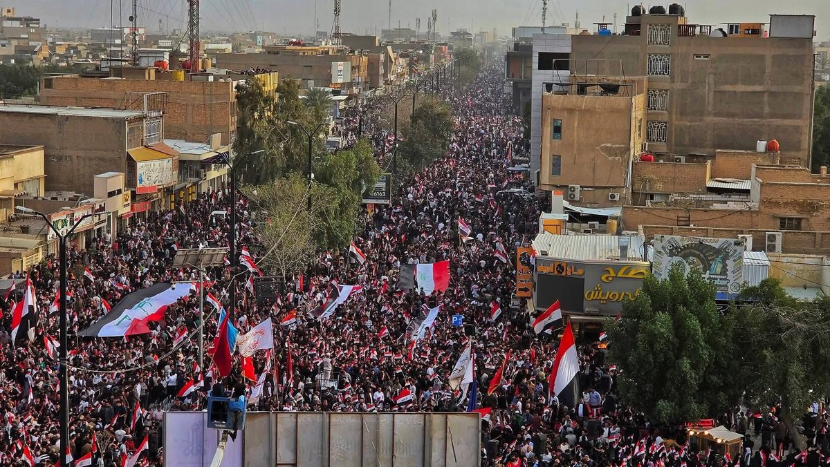 mastafa_313's tweet photo. شهدت بابل مشاركة جماهيرية واسعة بعد دعوة السيد القائد مقتدى الصدر للتظاهر. https://t.co/1mukBd0oS4