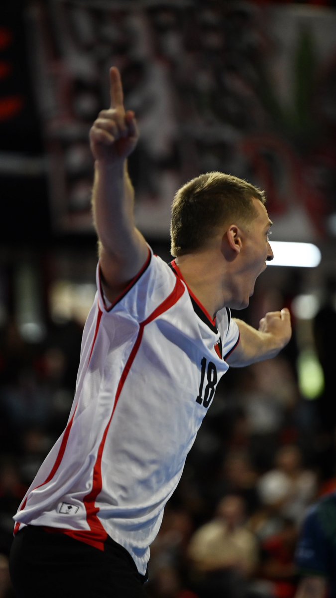 Newell's Futsal tweet media