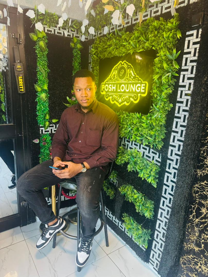 Kingsley Codes tweet media