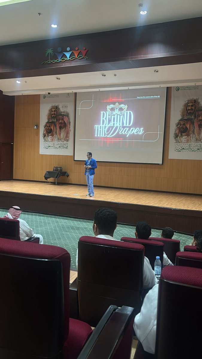 Nedovtipa1's tweet photo. كورس جدًا ممتع و يورّينا قد ايش تخصص التخدير فعلًا تخصص عظيم و مُثري بالمعلومات. 

كل التفاصيل الصغيرة والدقيقة اللي تحصل خلف الكواليس هي منظومة متكاملة تثري تجربة المريض قبل واثناء وبعد العملية.

شكرًا للقائمين على هذا الحدث و جزيل الشكر للدكاترة على وقتهم!
 #BehindTheDrapes https://t.co/HeWJlOpelb