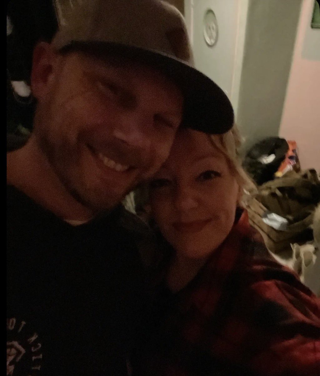 𝑻𝒂𝒓𝒂 𝑲𝒊𝒆𝒌𝒕☕️ tweet media