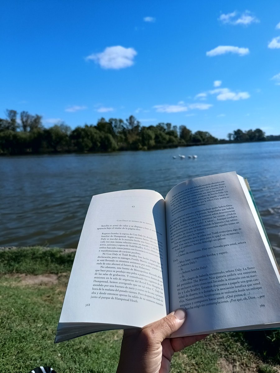 Andrea DALEEE BOOO💙💛💙 Siempre en mí, pa ❤ tweet media