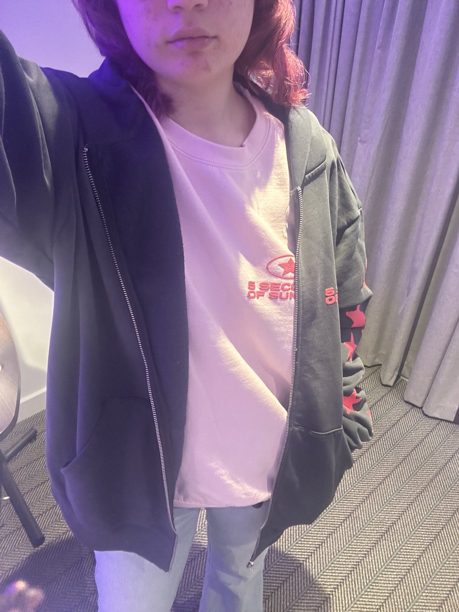 loz ★ misses 5sos :( tweet media