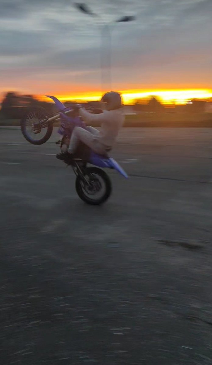 TomCB999 tweet media