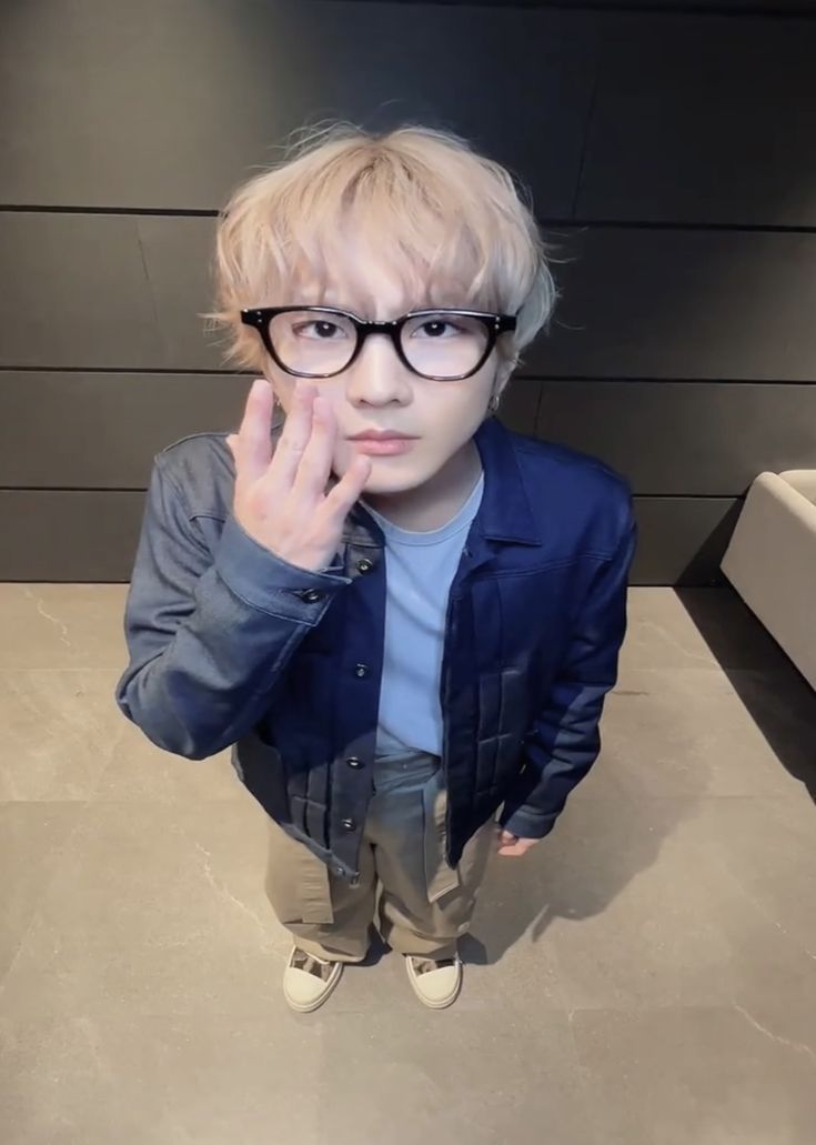 sam¹⁶⁴⁴ ⋆ sevEN tweet media