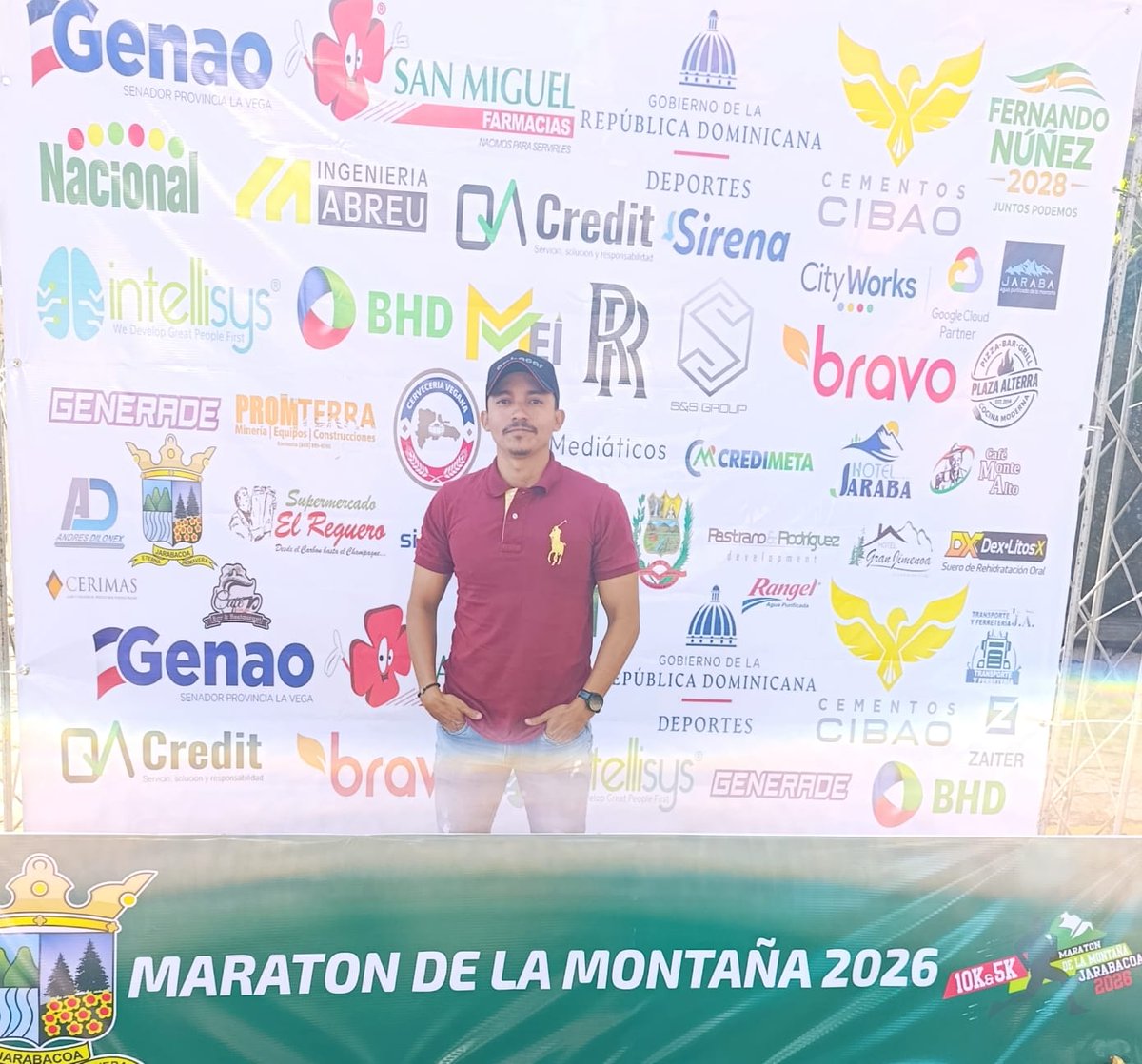 Buenas tardes con todos, esperando que tengan un buen feriado y volver con las energías recargadas a los entrenamientos.
.
Un saludo desde Dominicana y pronto se realizara unos tryouts por Ecuador así que a seguir preparándose! 💪🏽🇩🇴🇪🇨⚽🏆