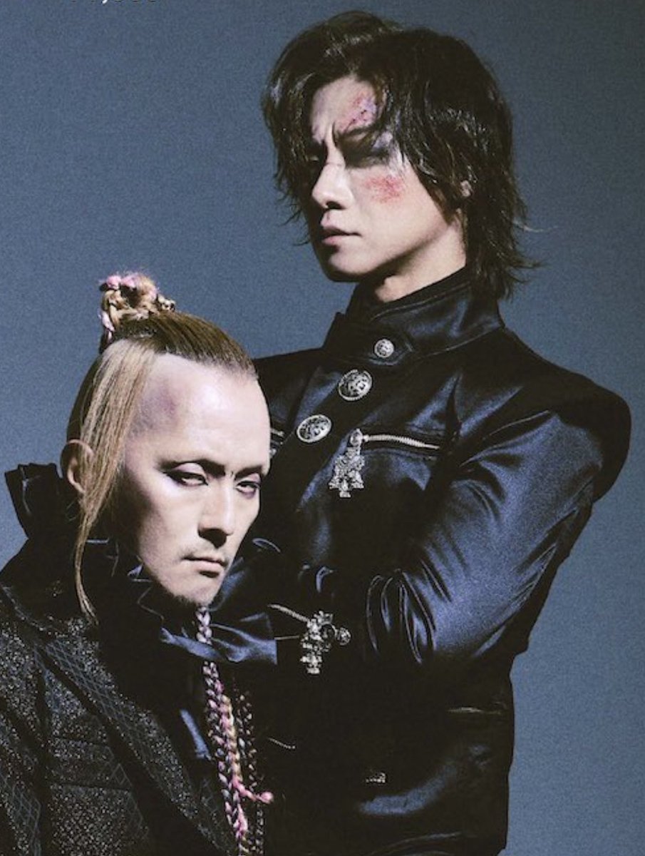 toshiya posting tweet media