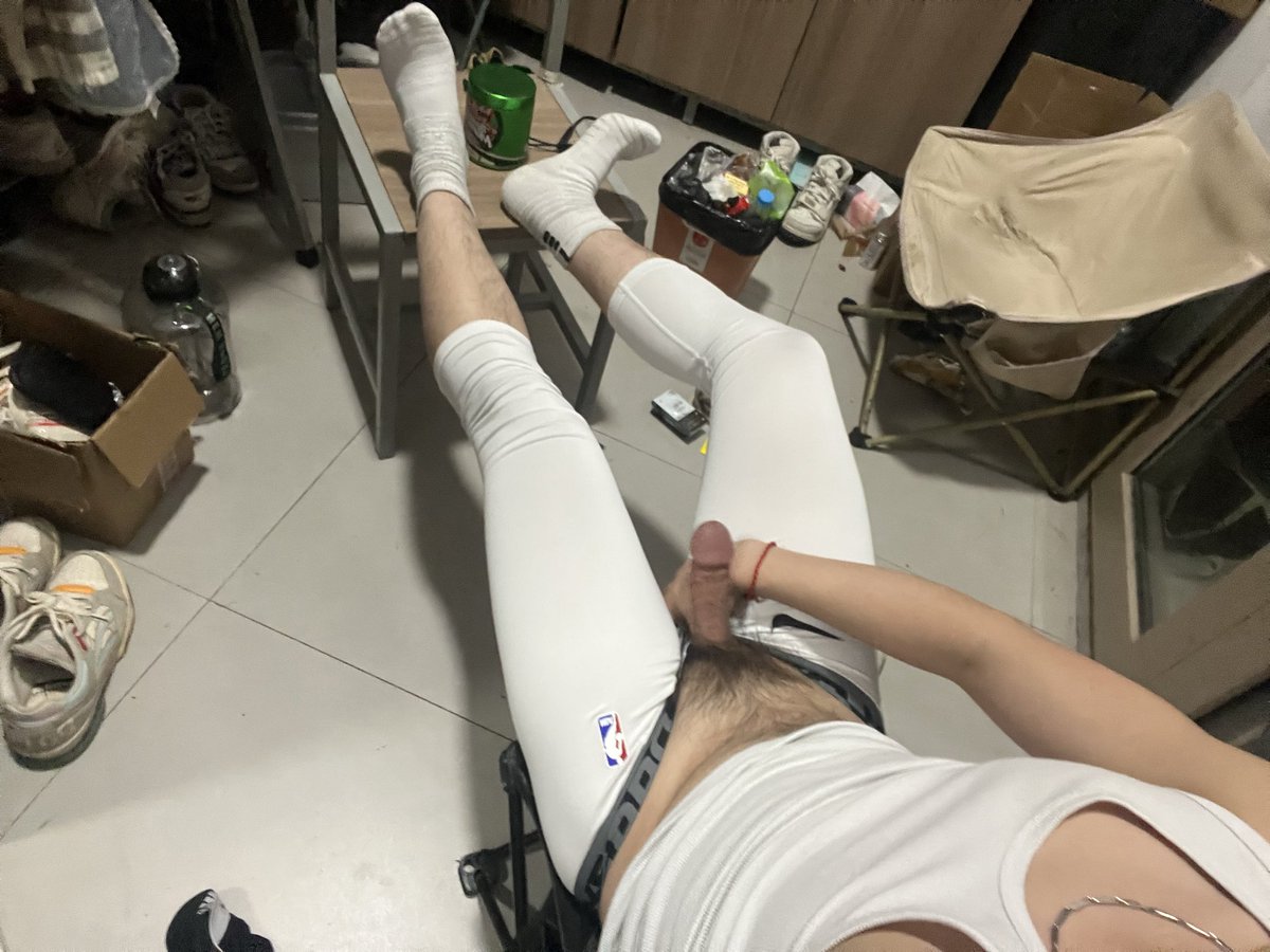 tininess16's tweet photo. 一放假就好想玩狗和被玩 #sm #肌肉狗 #伪s https://t.co/Y4zTJ7X56i