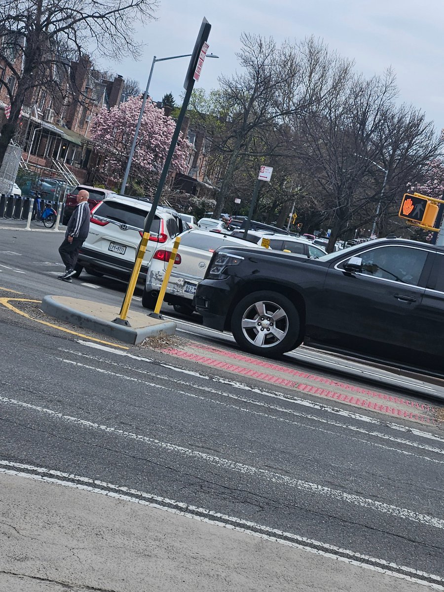 Make Queens Safer tweet media