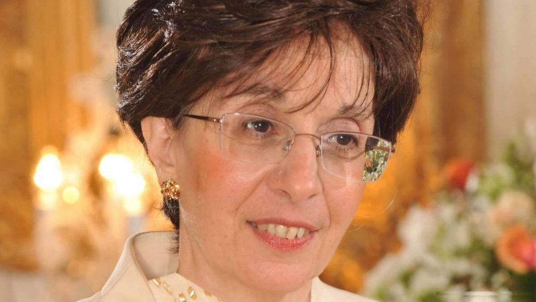 On April 4, 2017, exactly 9 years ago today, Sarah Halimi was murdered in France 🇫🇷 for being Jewish.

Sarah Halimi, 65, lived in Paris when her neighbor, Kobili Traoré, 27, broke into her apartment via the balcony. He brutally beat her until she lost consciousness, then tried to