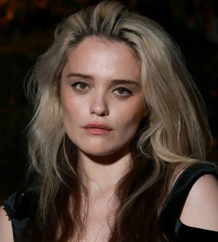 UpdateCharts tweet media