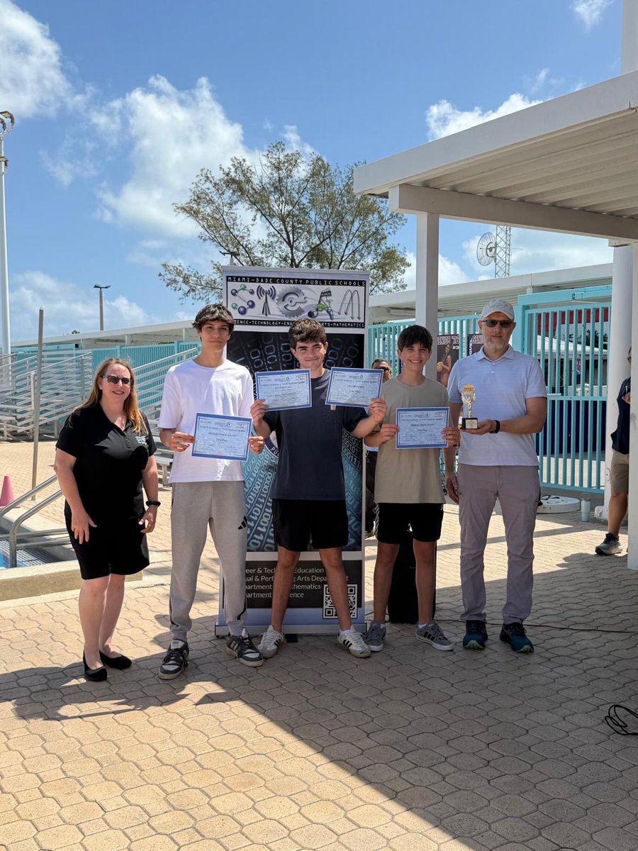 MDCPS’ Robotics Leaders tweet media