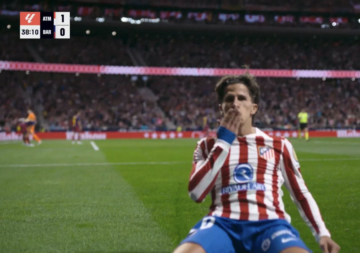 عمرو tweet media