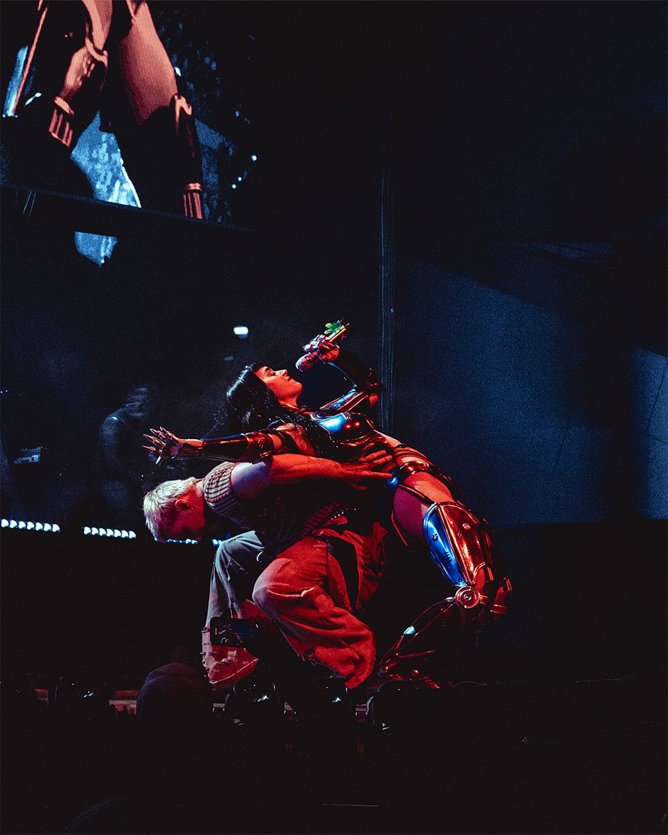 mik 🩹 tweet media