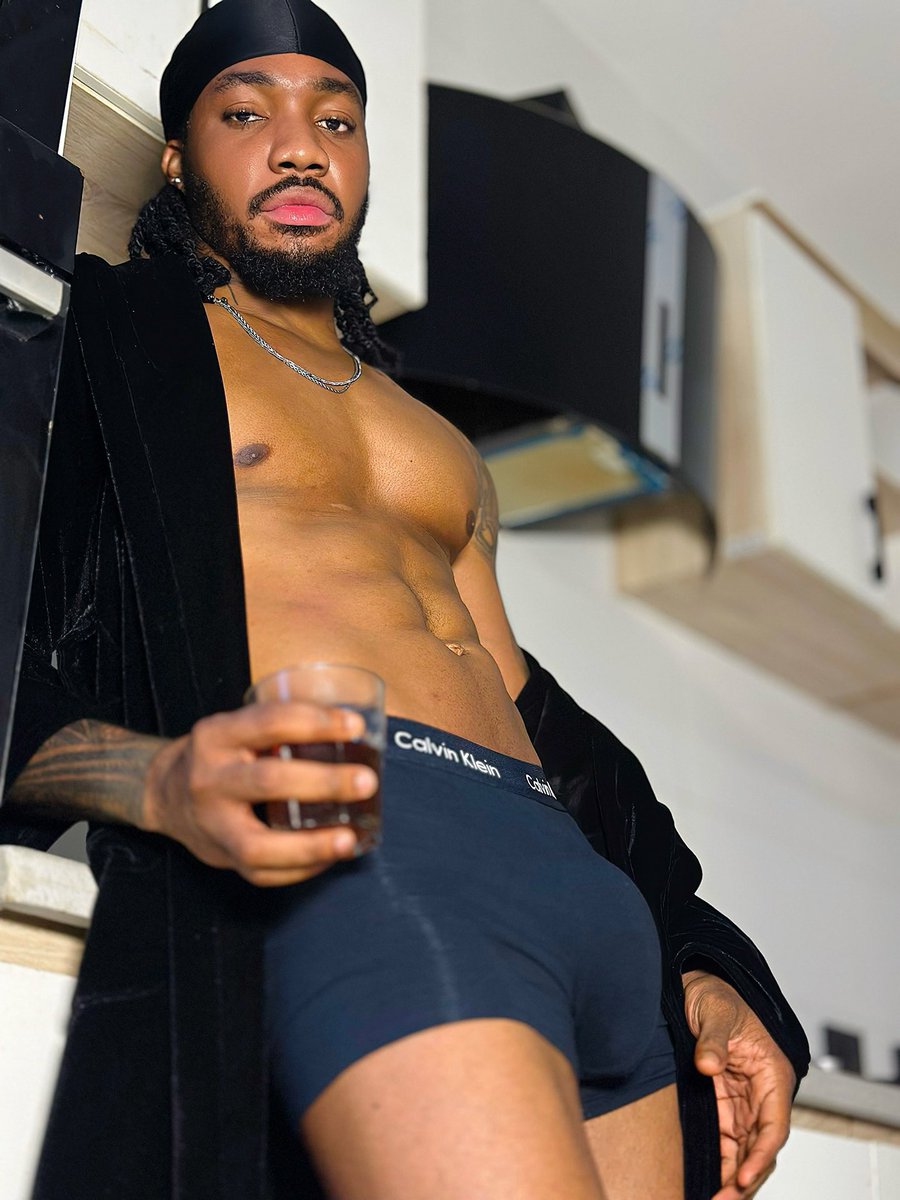 Metro Naija tweet media