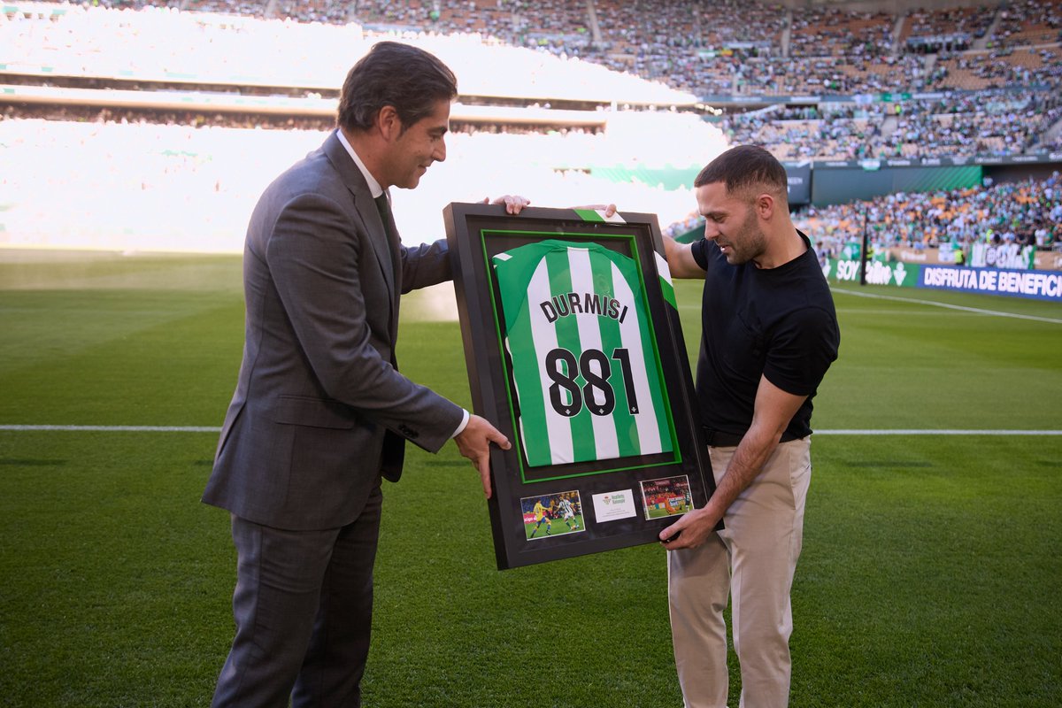 Real Betis Balompié 🌴💚 tweet media