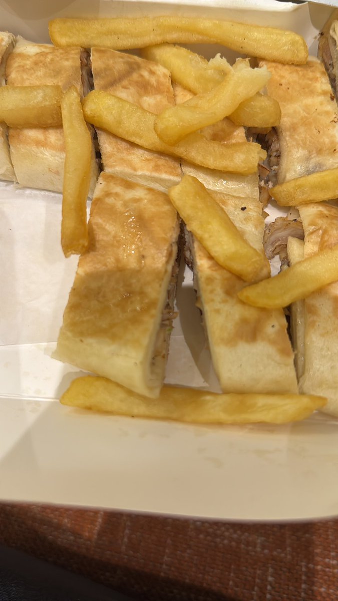 أحمد آل غالب tweet media