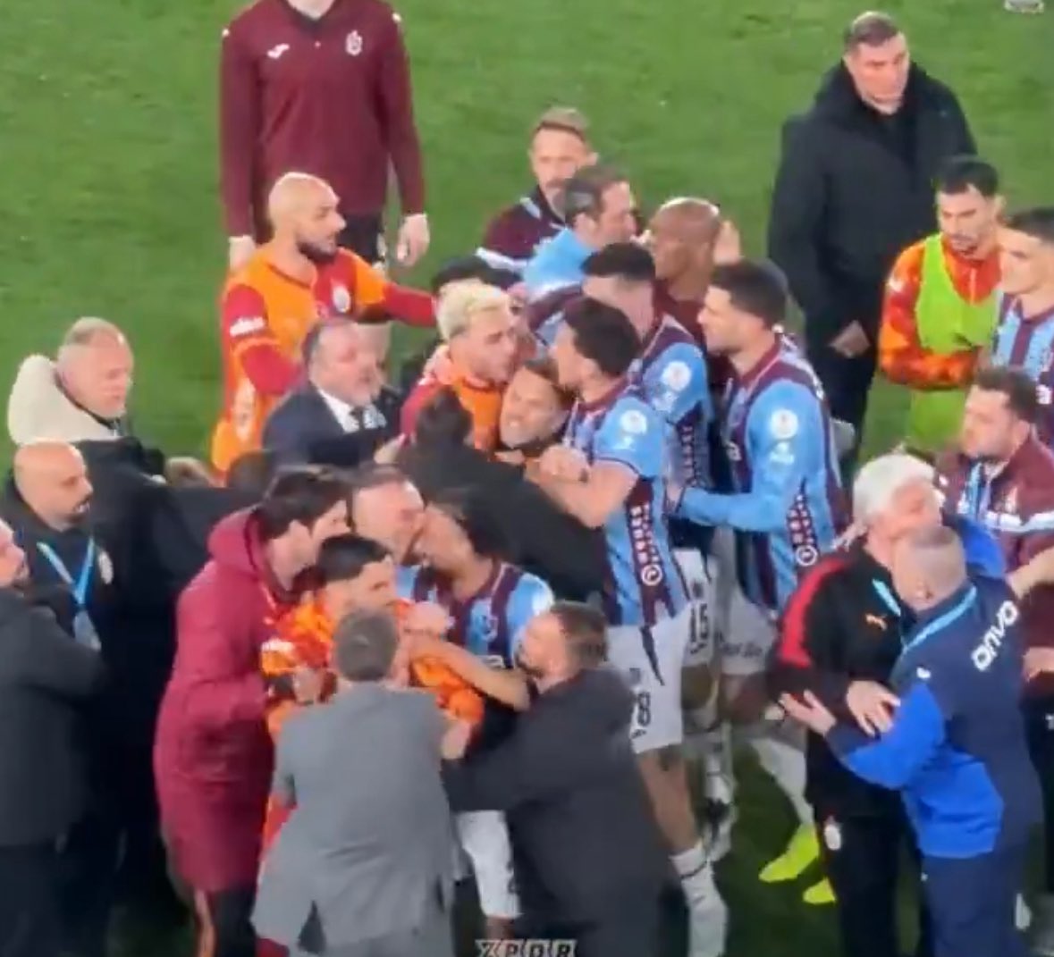 no context beşiktaş tweet media