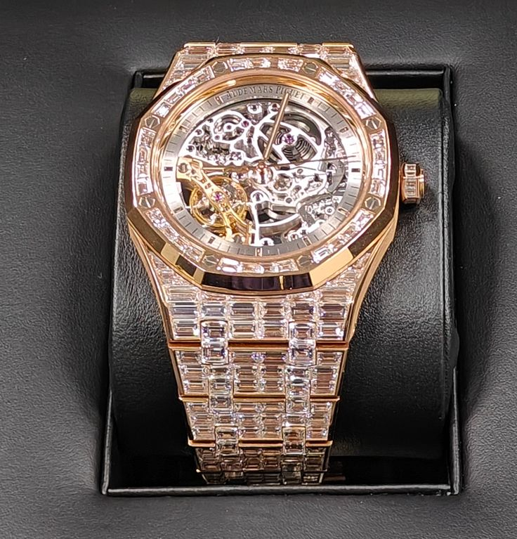 AstheticMen's tweet photo. Audemars Piguet Royal Oak Skeleton (1.2M) https://t.co/2xEifnbSWo