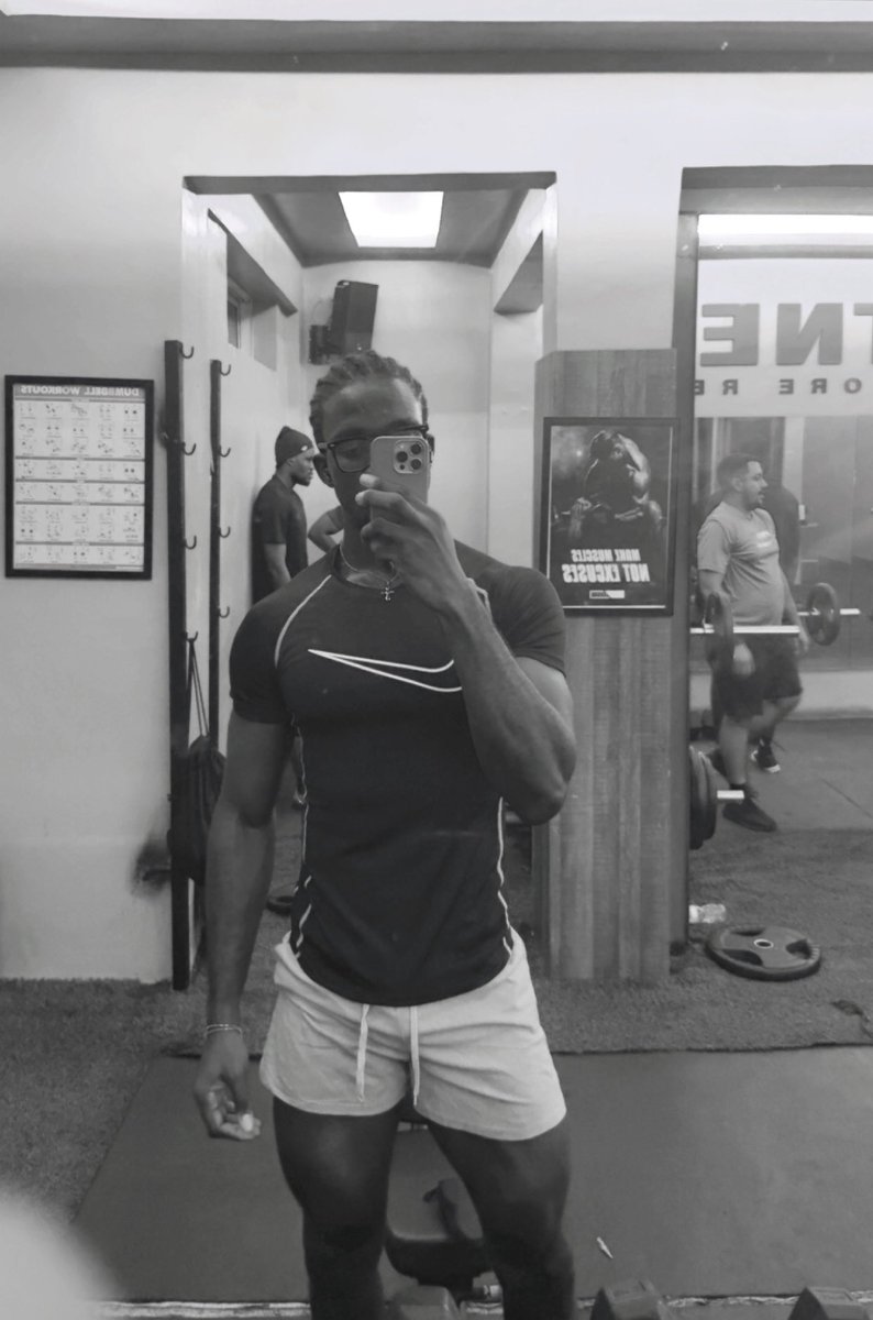 A_boycandy tweet media