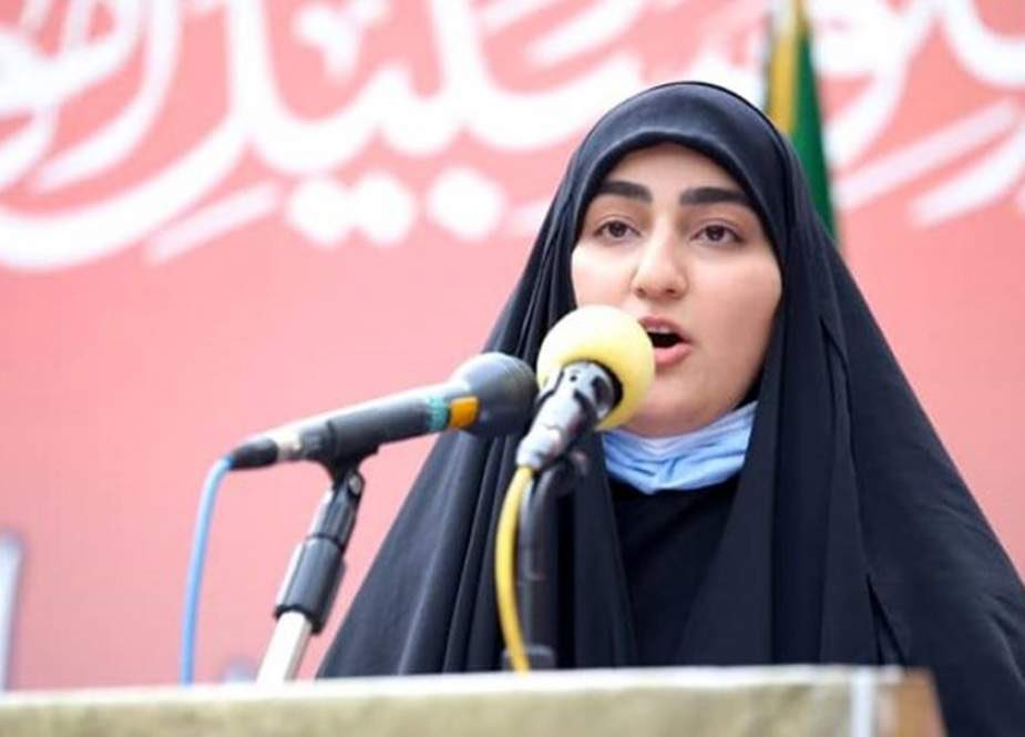 زينب سليماني: إن الأشخاص الذين تم اعتقالهم في الولايات المتحدة لا تربطهم أي صلة بالشهيد سليماني، وادعاء وزارة الخارجية الأمريكية كذب.

▪️زينب سليماني: لقد أصبحوا حقيرين وعاجزين لدرجة أنهم من خلال الكذب على شخصية عظيمة مثل "الحاج قاسم"، الذي يخشون اسمه، يهدفون إلى صرف انتباه الرأي