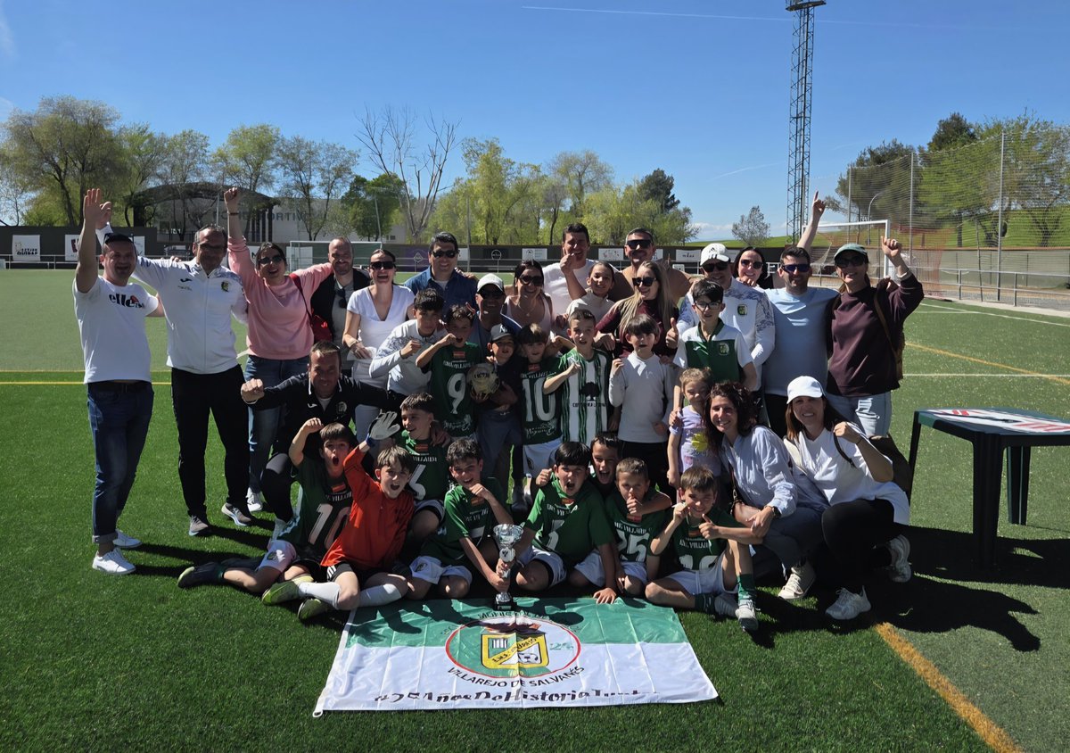 💚 EMF. VILLAREJO 💚

🟢⚪️TORNEO LOMINCHAR F8 BENJAMIN

⭐️Sábado 4 De Abril
⭐️Campo : Municipal Lominchar (Toledo)
⭐️Preferente Benjamin 

Nuestros VerdiBlancos dirigidos por Chibarras ⚽️✅️ consiguen 5 victorias para proclamarse Campeones 🥇🏆🔝💪!!!

#OrgulloVerdiBlanco