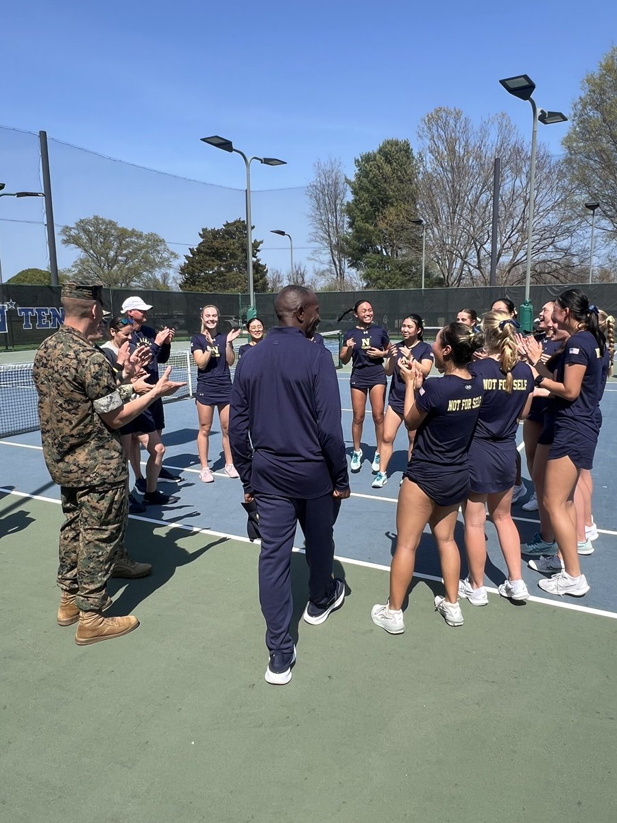 MKellyUSNA's tweet photo. Grit and resiliency was on full display in todayβs @NavyWTennis Star Victory! #GoNavy #ExpectToWin #SingSecond πΊπΈβοΈπΎ https://t.co/gPNvdPmzuA