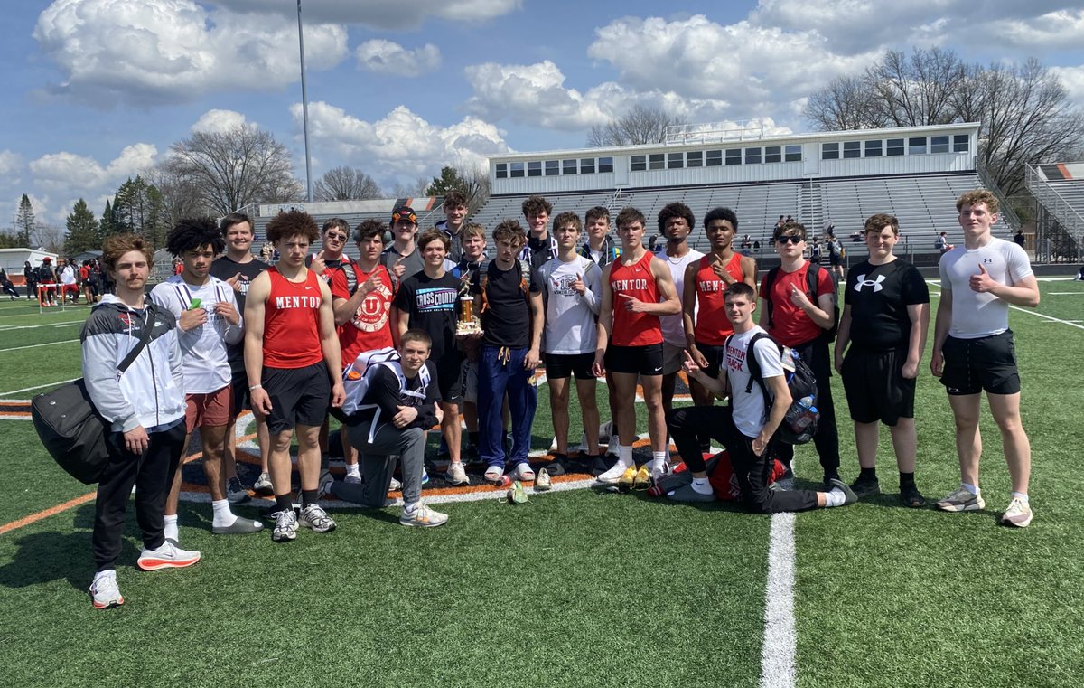 2ndSoleMentor's tweet photo. Mentor Boys are Champions at a very competitive Dave Clegg invite at North Canton Hoover 🔥 @MentorAthletics @CLillstrungNH https://t.co/aWYVhLx7qd