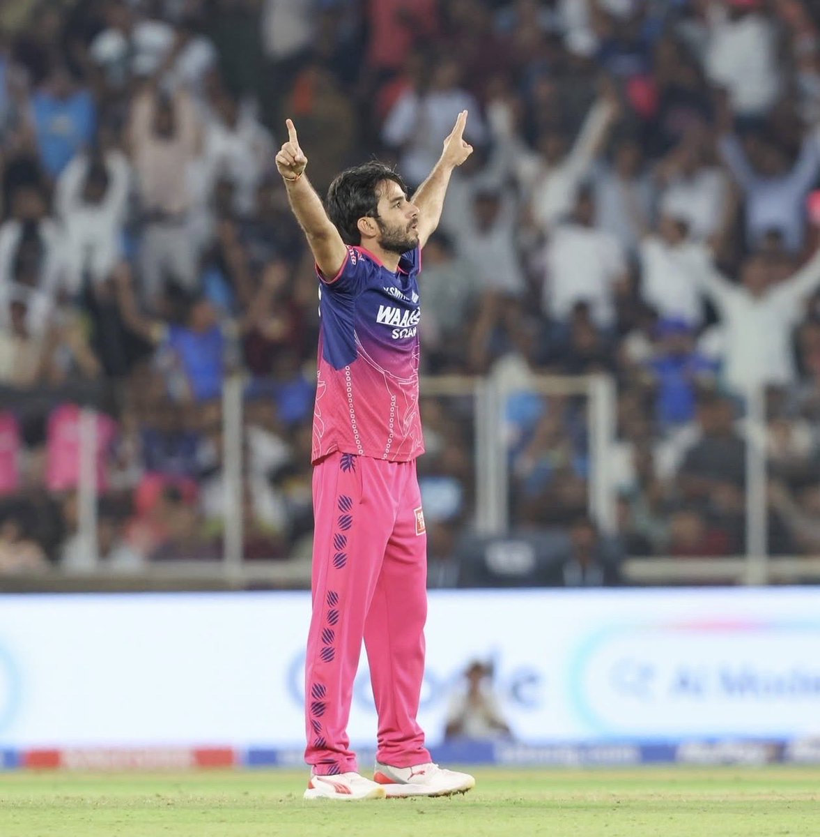 MithunManhas5 tweet media