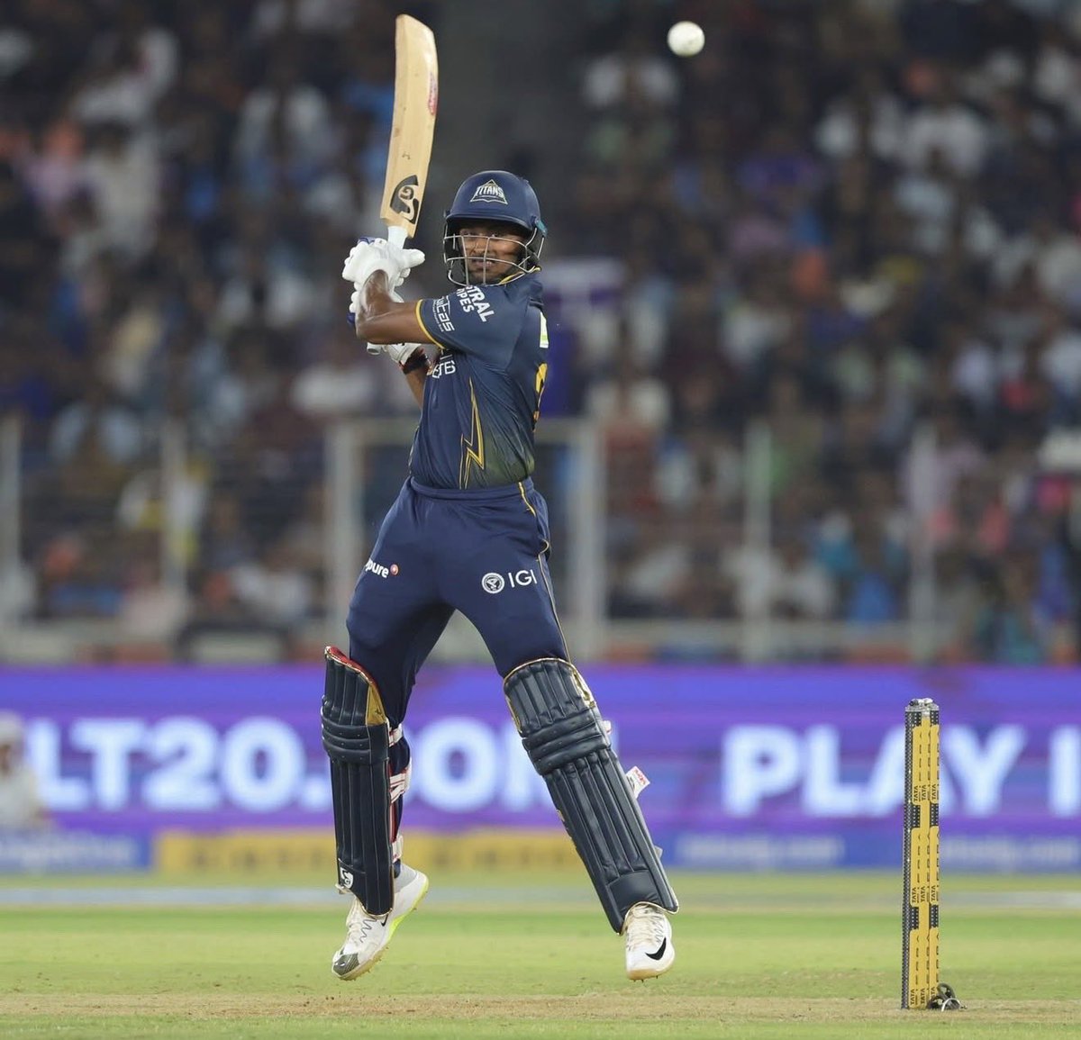 MithunManhas5 tweet media