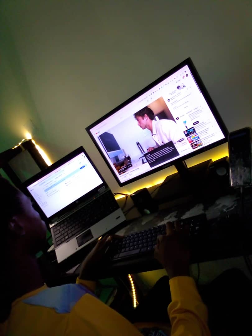 AdetuberuK's tweet photo. PERN STACK Secured✅
MERN STACK Secured ✅ 
Now let go build  something...

If you code let connect.. follow for follow 🔥 https://t.co/xwuUQkpOmH