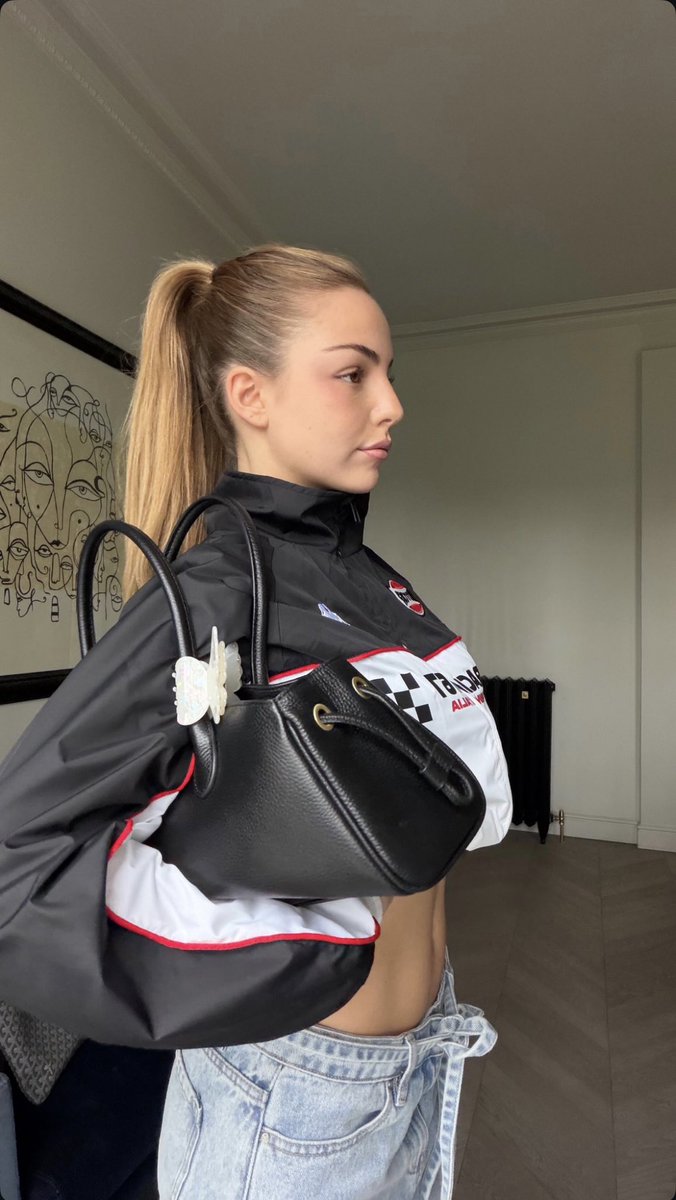 Perrine rbrt addict tweet media