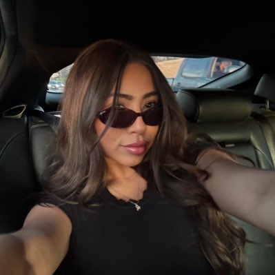 Ashlyn 🎀 tweet media