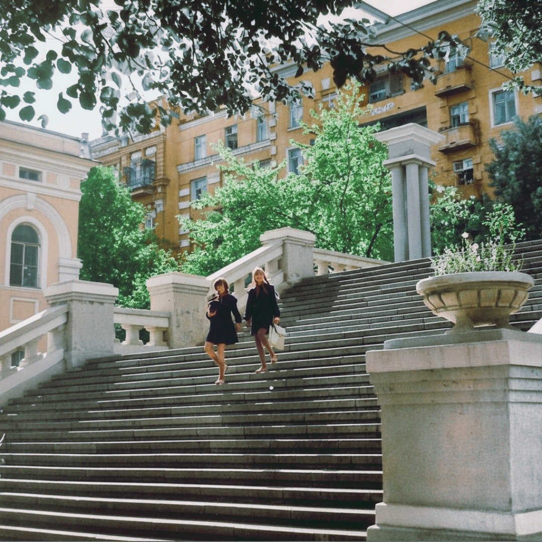 10 квітня tweet media