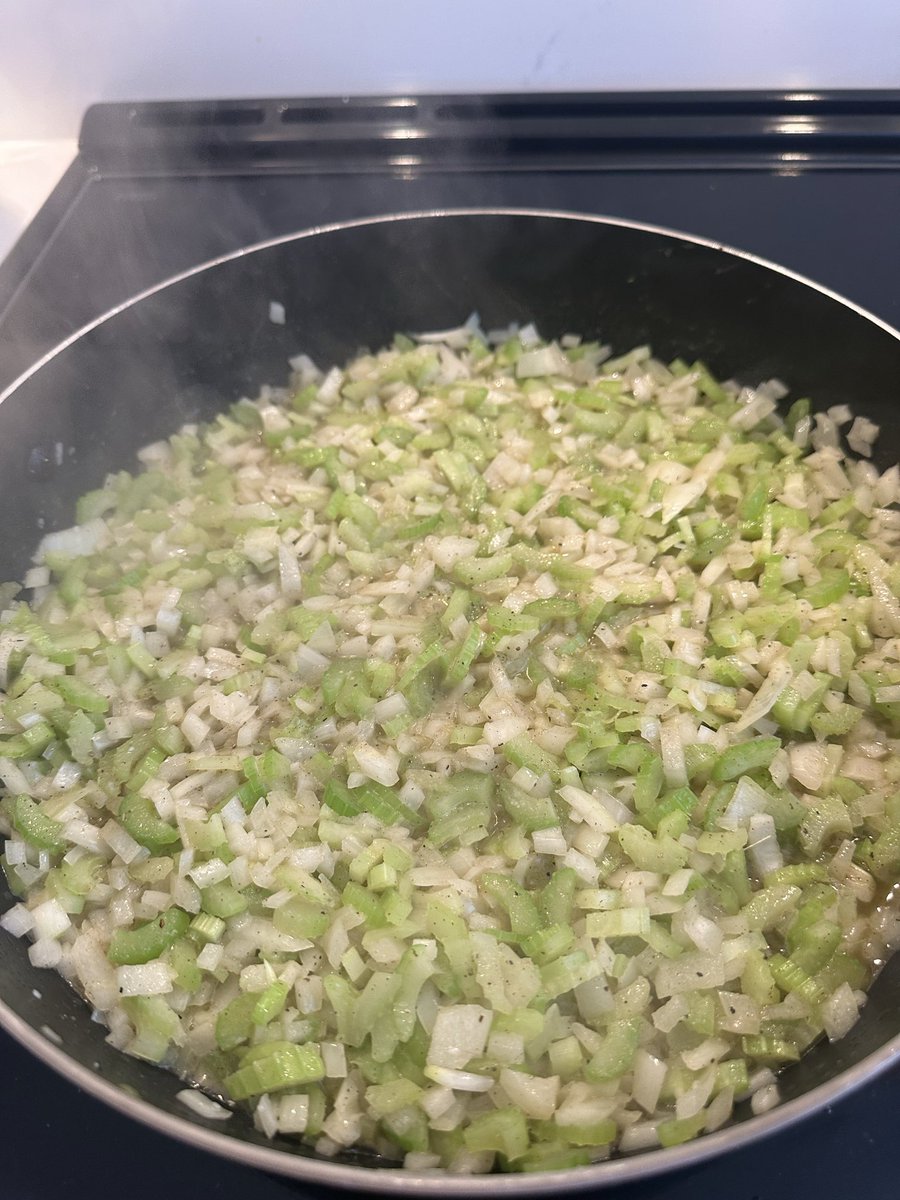 Rebecca Jay ✌🏻🇨🇦🙋‍♀️♍️ tweet media