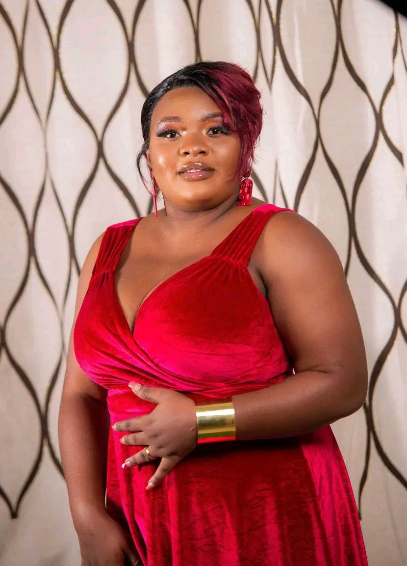DuVisionnaire's tweet photo. URGENT 🚨 URGENT 🚨 URGENT 🚨 

Madame Cynthia Mabwaka et ses deux filles, nommées Cloé, âgée de 4 ans, et Shoukrani, âgée de 1 an, sont portées disparues depuis le mardi 31 mars.
Nous prions toute personne qui lit ce communiqué de bien vouloir nous aider à partager cette alerte.
Pour toute information, merci de contacter le numéro suivant :

0898127556