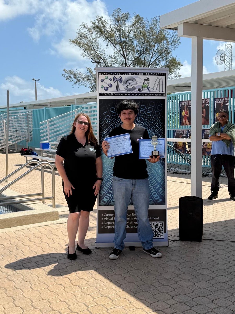 MDCPS’ Robotics Leaders tweet media