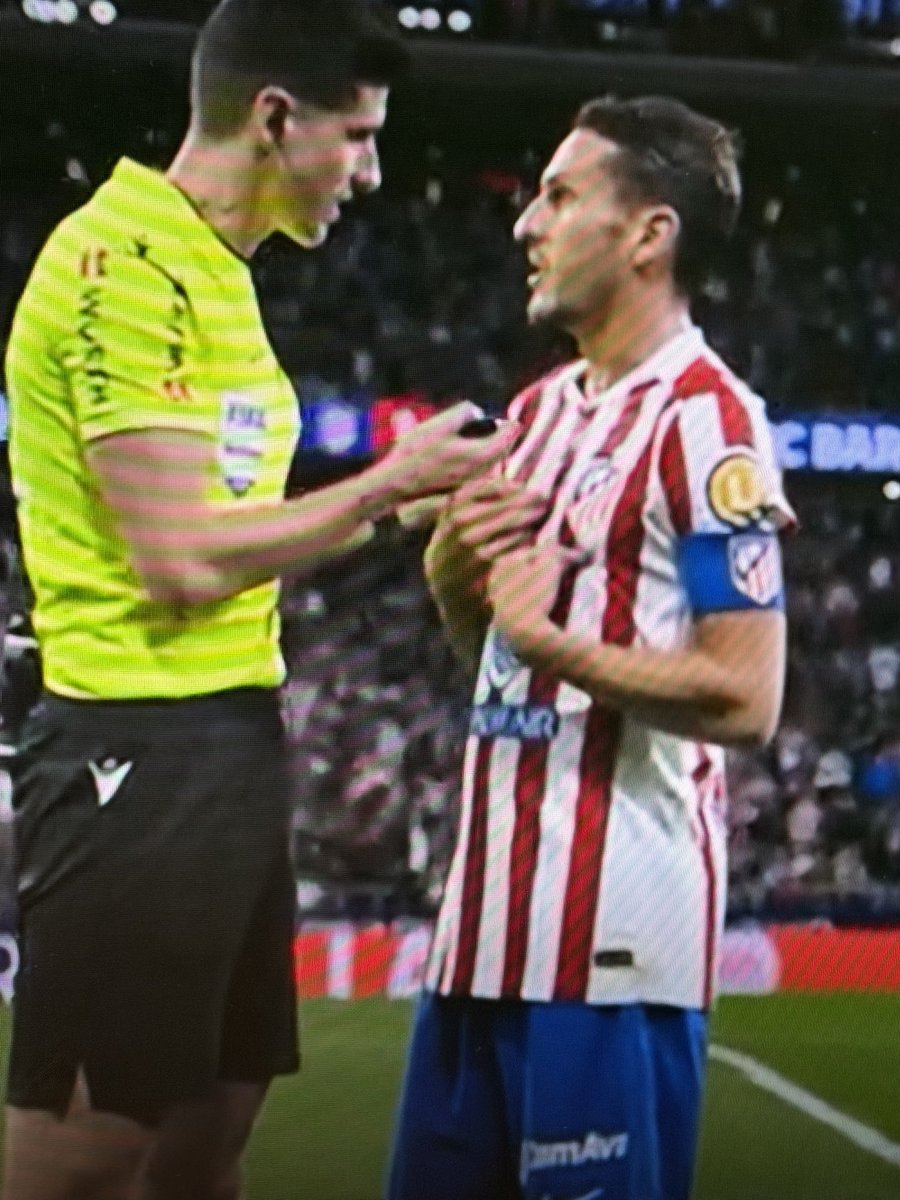 Loguito Fcb tweet media